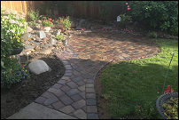 Backyard hardscape grounds in Eugene, Oregon