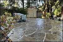 Ground hardscape and water feature in Eugene, Oregon